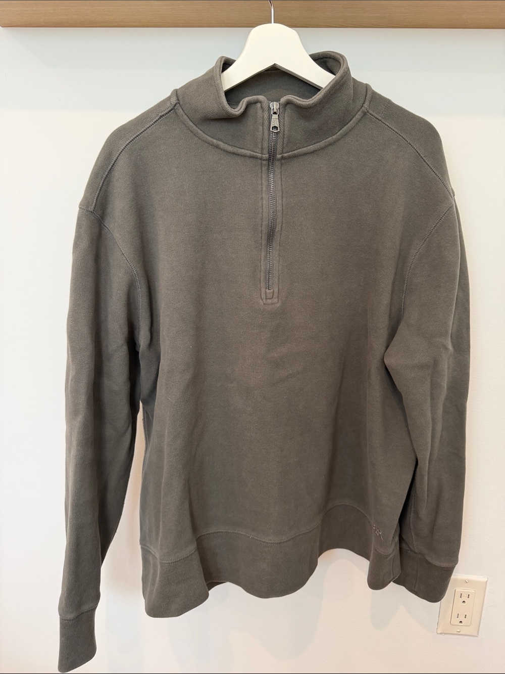 Banana Republic Men's Quarter-Zip Sweater Jacket in Olive